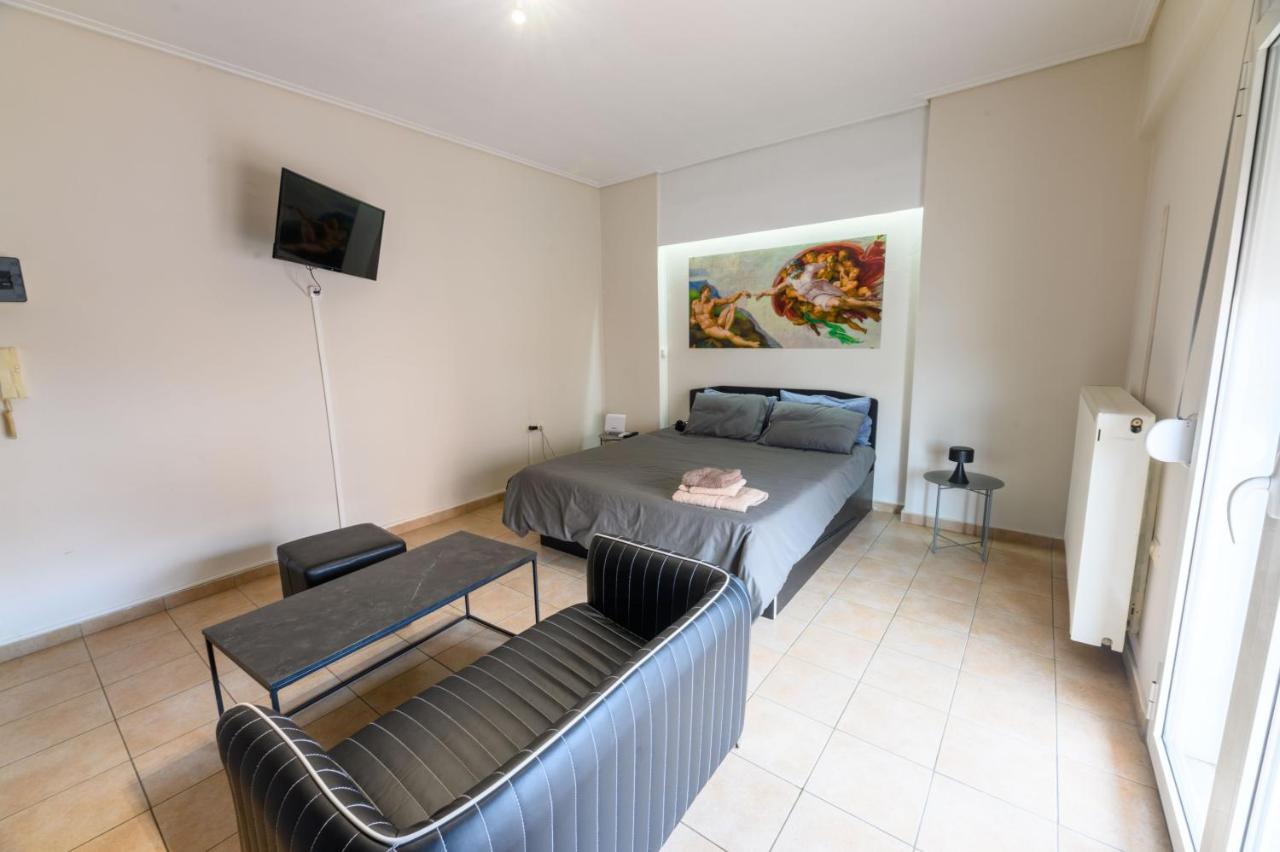 Central Apartments 1 With Parking Larissa Bagian luar foto